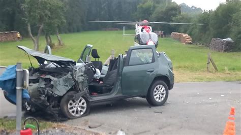iyutan sa bus|Accident à Wellin entre une voiture et un bus TEC amenant des .